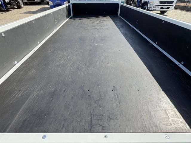 MITSUBISHI CANTER 2024 Image 31