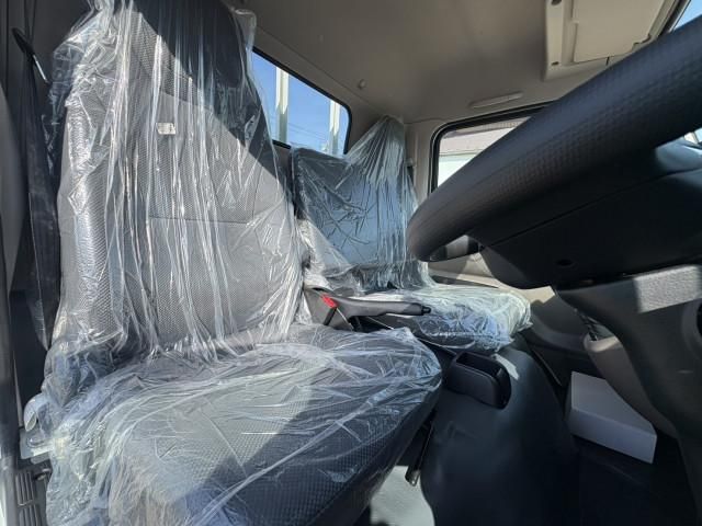 MITSUBISHI CANTER 2024 Image 31