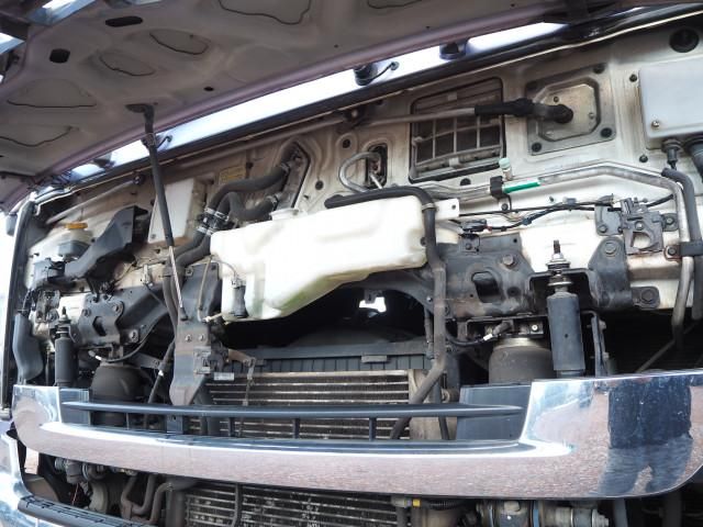 NISSAN DIESEL QUON 2016 Image 31