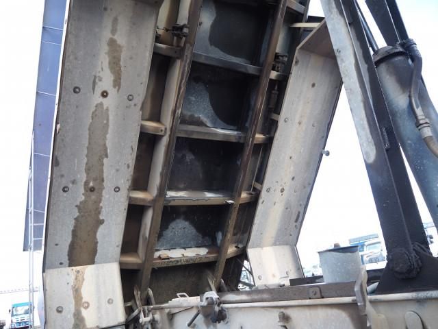 NISSAN DIESEL QUON 2016 Image 31