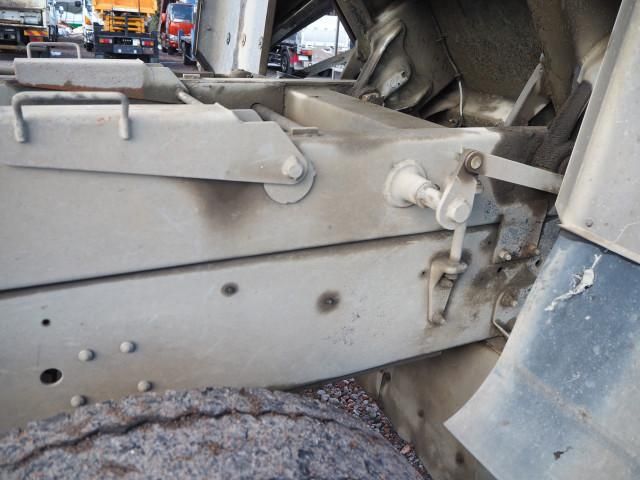 NISSAN DIESEL QUON 2016 Image 31