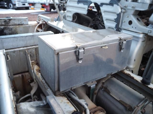 HINO PROFIA 2015 Image 31