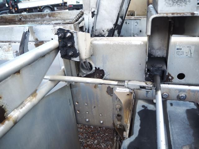 HINO PROFIA 2015 Image 31