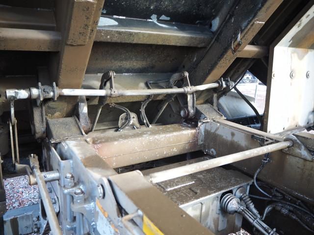 HINO PROFIA 2015 Image 31