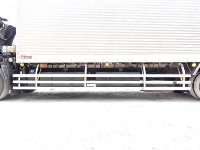 NISSAN DIESEL QUON 2017 Image 31