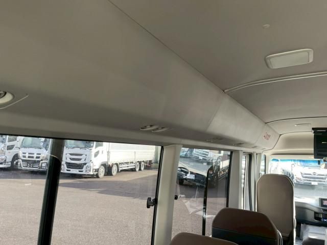 TOYOTA COASTER 2017 Image 31