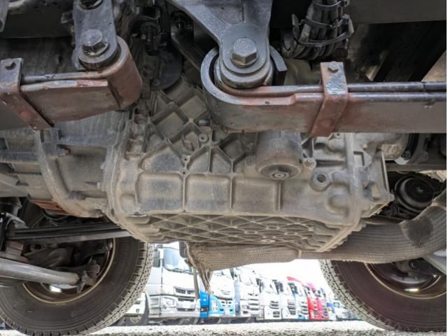 NISSAN DIESEL QUON 2020 Image 31