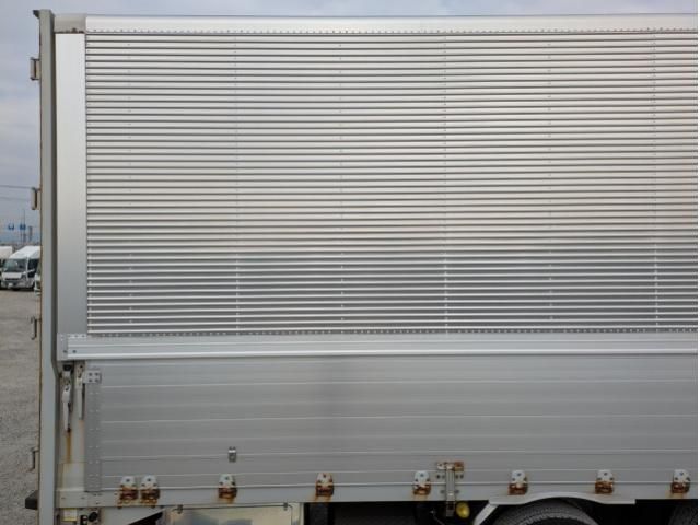 NISSAN DIESEL QUON 2020 Image 31