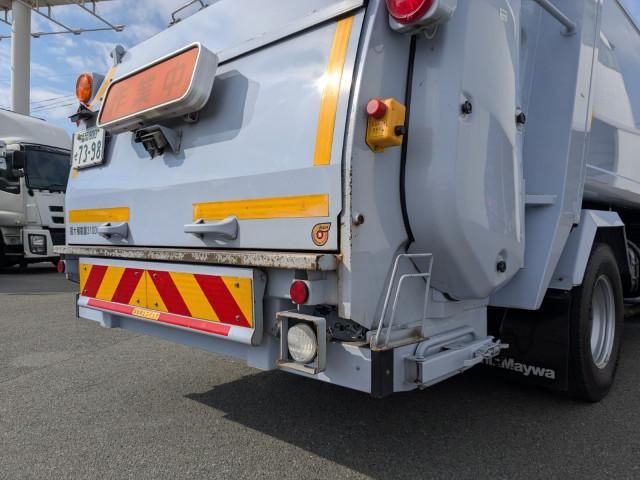 HINO DUTRO 2017 Image 31