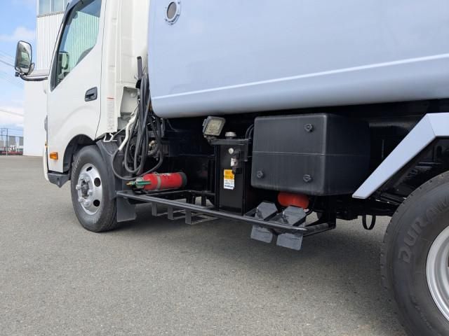 HINO DUTRO 2017 Image 31