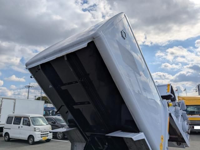 HINO DUTRO 2017 Image 31