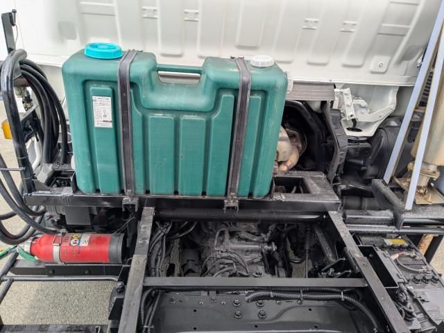 HINO DUTRO 2017 Image 31