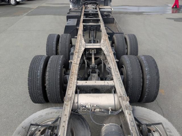 NISSAN DIESEL QUON 2015 Image 31