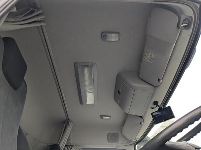 NISSAN DIESEL QUON 2015 Image 31