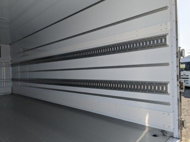 MITSUBISHI FUSOU FIGHTER 2025 Image 31