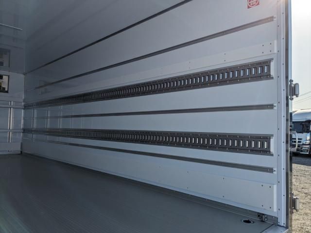 MITSUBISHI FUSOU FIGHTER 2025 Image 31