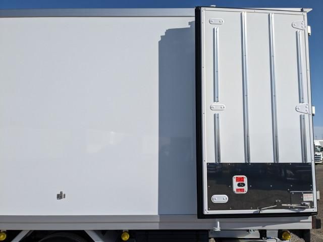 MITSUBISHI FUSOU FIGHTER 2025 Image 31