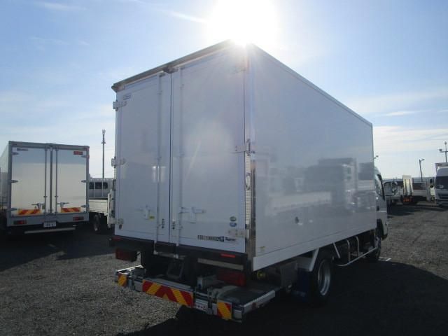 MITSUBISHI CANTER 2025 Image 31