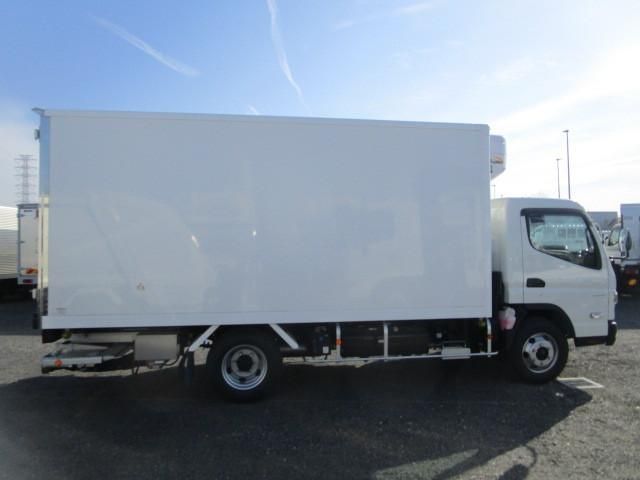 MITSUBISHI CANTER 2025 Image 31