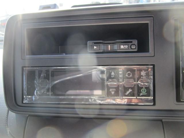 MITSUBISHI CANTER 2025 Image 31