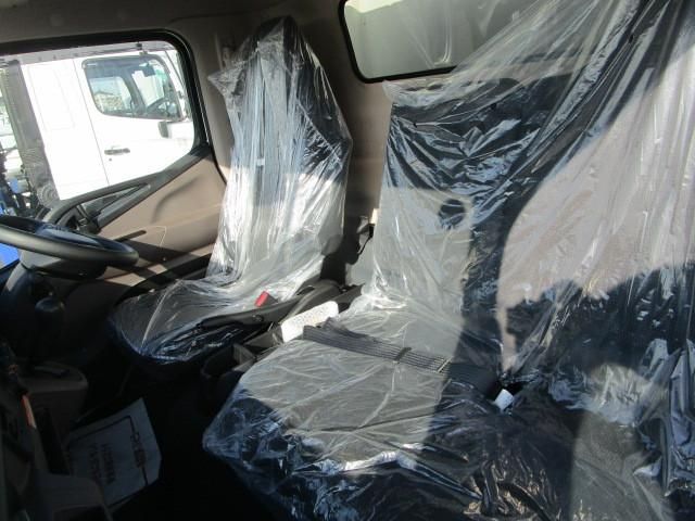 MITSUBISHI CANTER 2025 Image 31