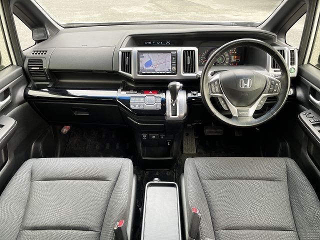 HONDA STEPWAGON SPADA 2013 Image 31