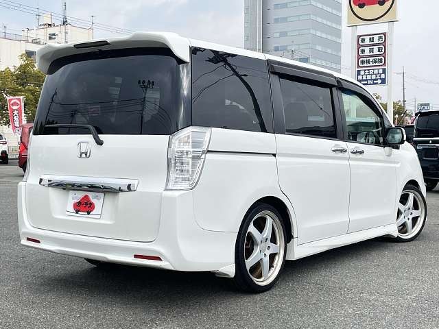 HONDA STEPWAGON SPADA 2013 Image 31