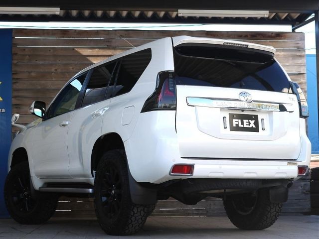 TOYOTA LANDCRUISER PRADO 2014 Image 31