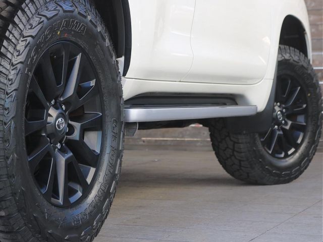 TOYOTA LANDCRUISER PRADO 2014 Image 31