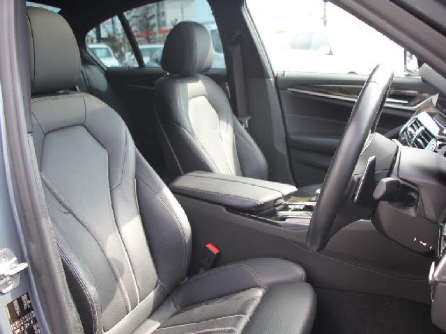 BMW 5SERIES SEDAN 2018 Image 31
