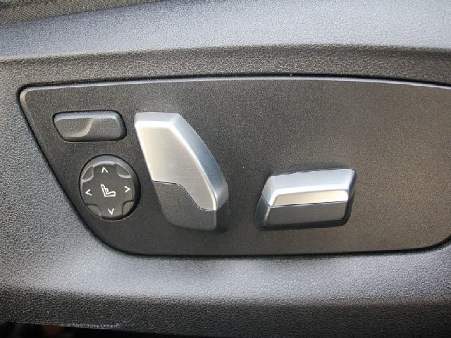 BMW 5SERIES SEDAN 2018 Image 31