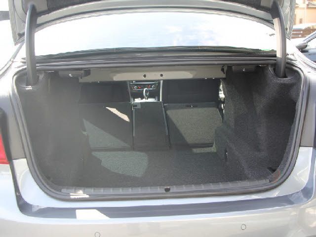 BMW 5SERIES SEDAN 2018 Image 31