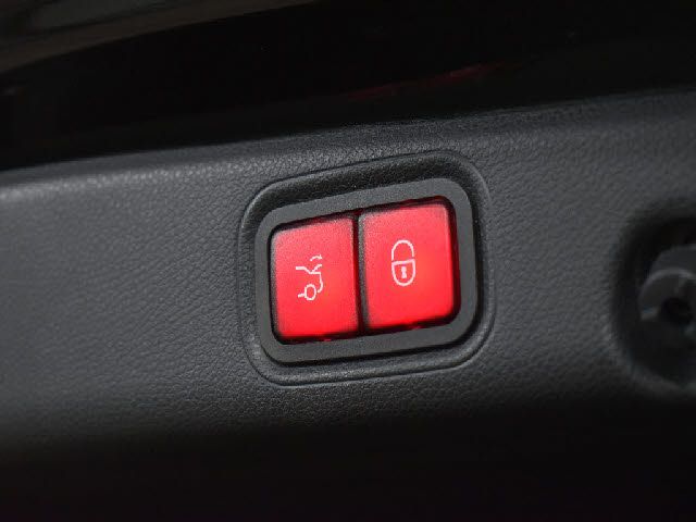 MERCEDES BENZ MERCEDES AMG E CLASS 2019 Image 31