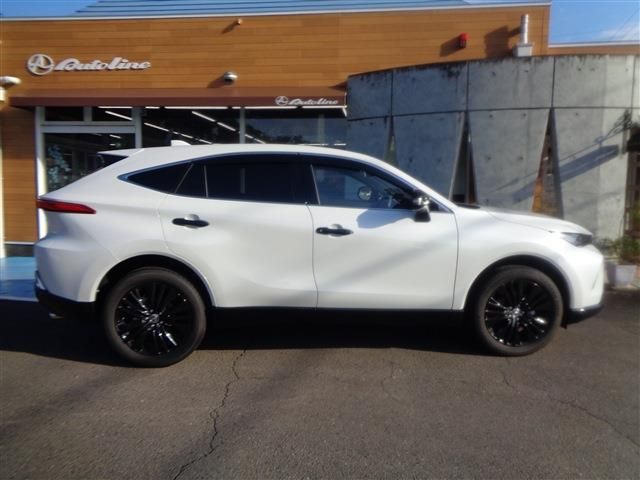 TOYOTA HARRIER HYBRID 2025 Image 31