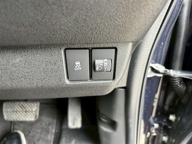 HONDA N BOX CUSTOM 2023 Image 31