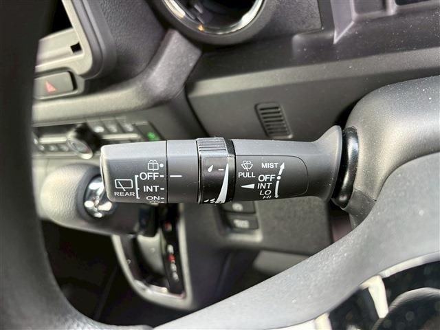 HONDA N BOX CUSTOM 2023 Image 31