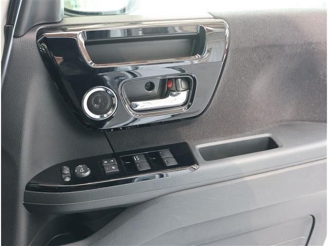 HONDA N BOX CUSTOM 2023 Image 31