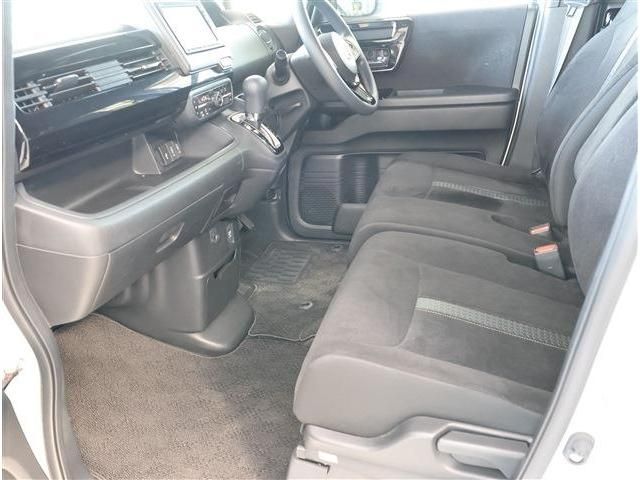 HONDA N BOX CUSTOM 2023 Image 31