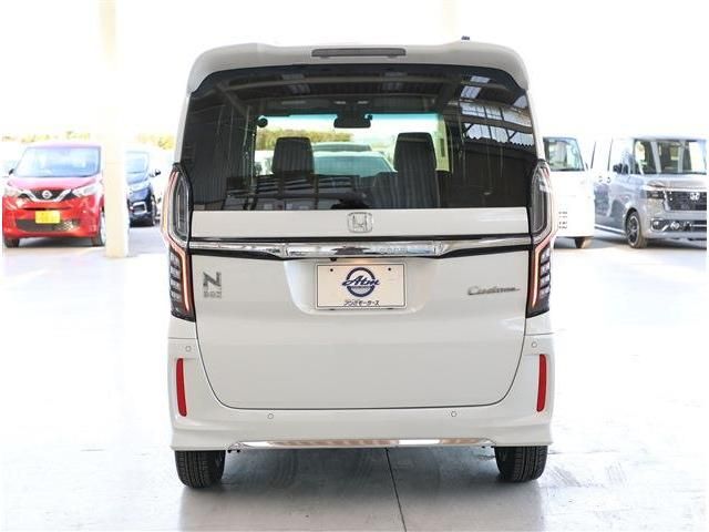 HONDA N BOX CUSTOM 2023 Image 31