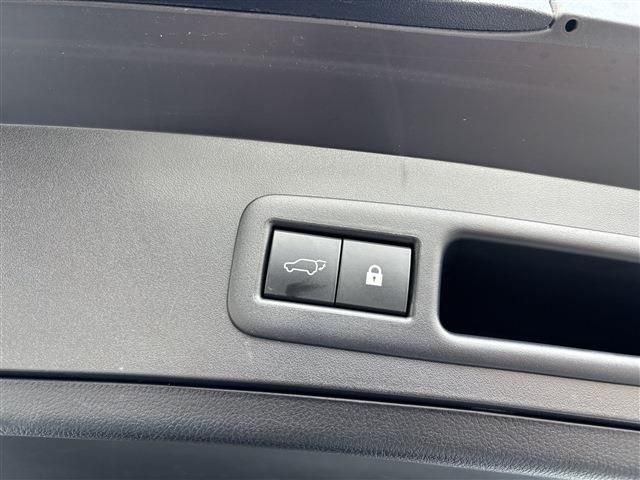 TOYOTA LEXUS UX250H 2019 Image 31