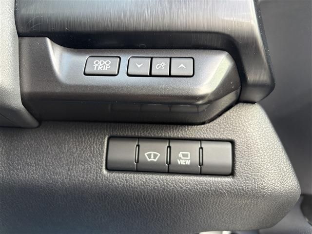 TOYOTA LEXUS UX250H 2019 Image 31