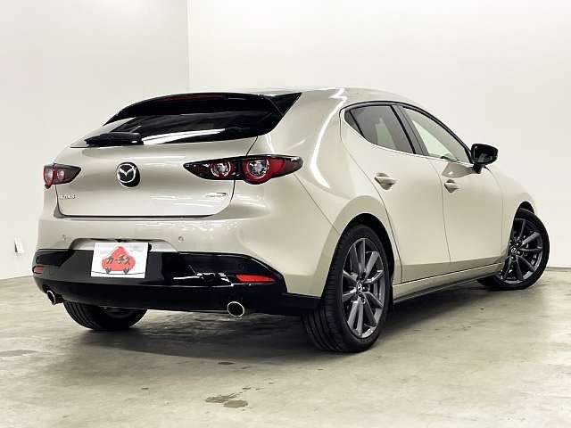 MAZDA 3 FASTBACK 2023 Image 31