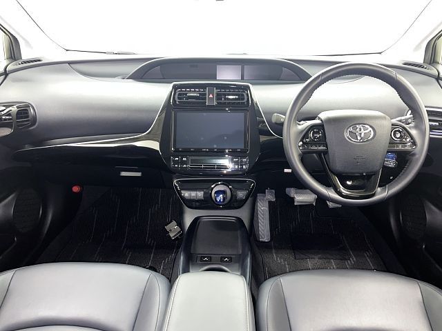 TOYOTA PRIUS 2019 Image 31
