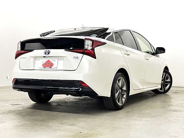 TOYOTA PRIUS 2019 Image 31