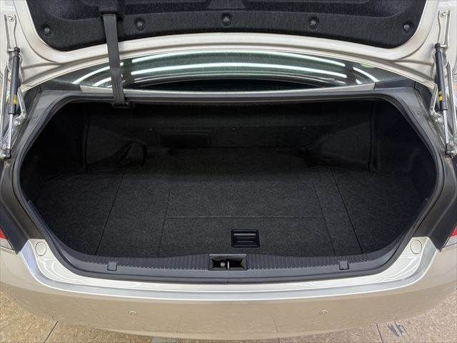 TOYOTA CROWN SEDAN HYBRID 2013 Image 31