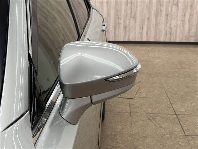 TOYOTA CROWN SEDAN HYBRID 2013 Image 31