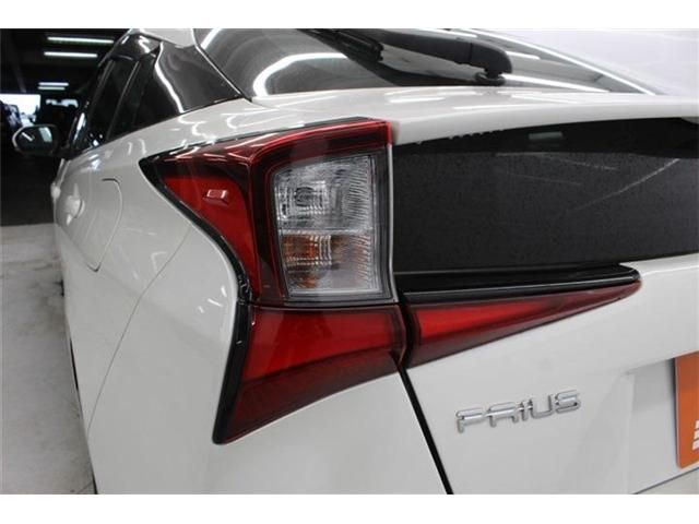 TOYOTA PRIUS 2019 Image 31