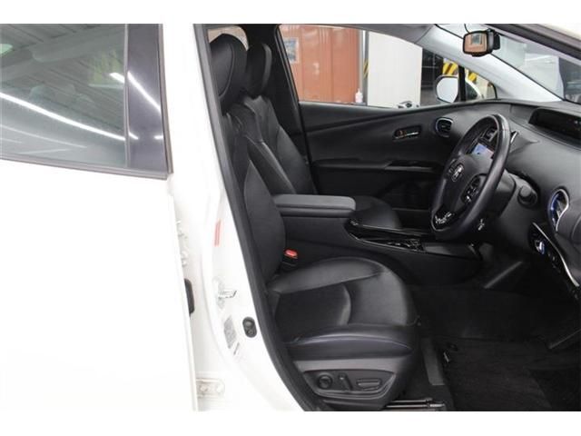 TOYOTA PRIUS 2019 Image 31