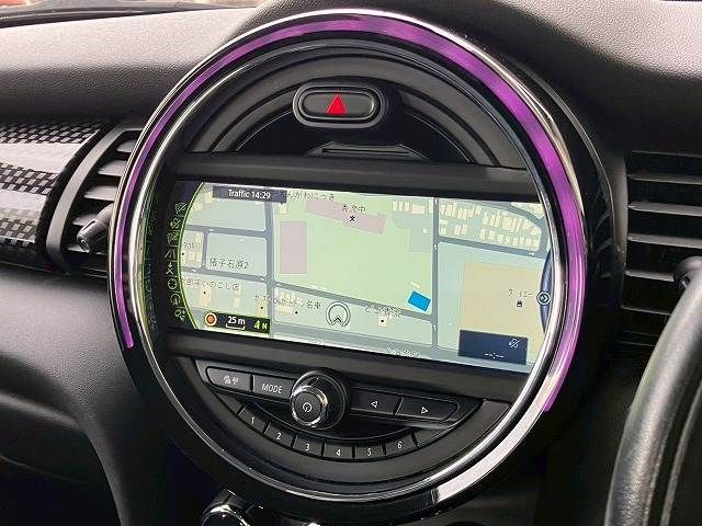 BMW MINI COOPER S 5D 2015 Image 31