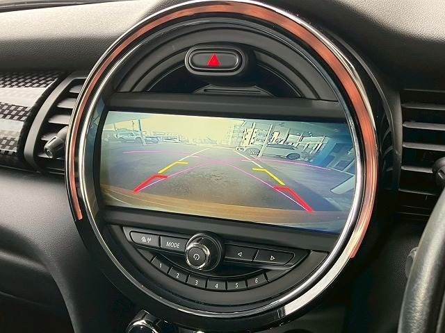 BMW MINI COOPER S 5D 2015 Image 31